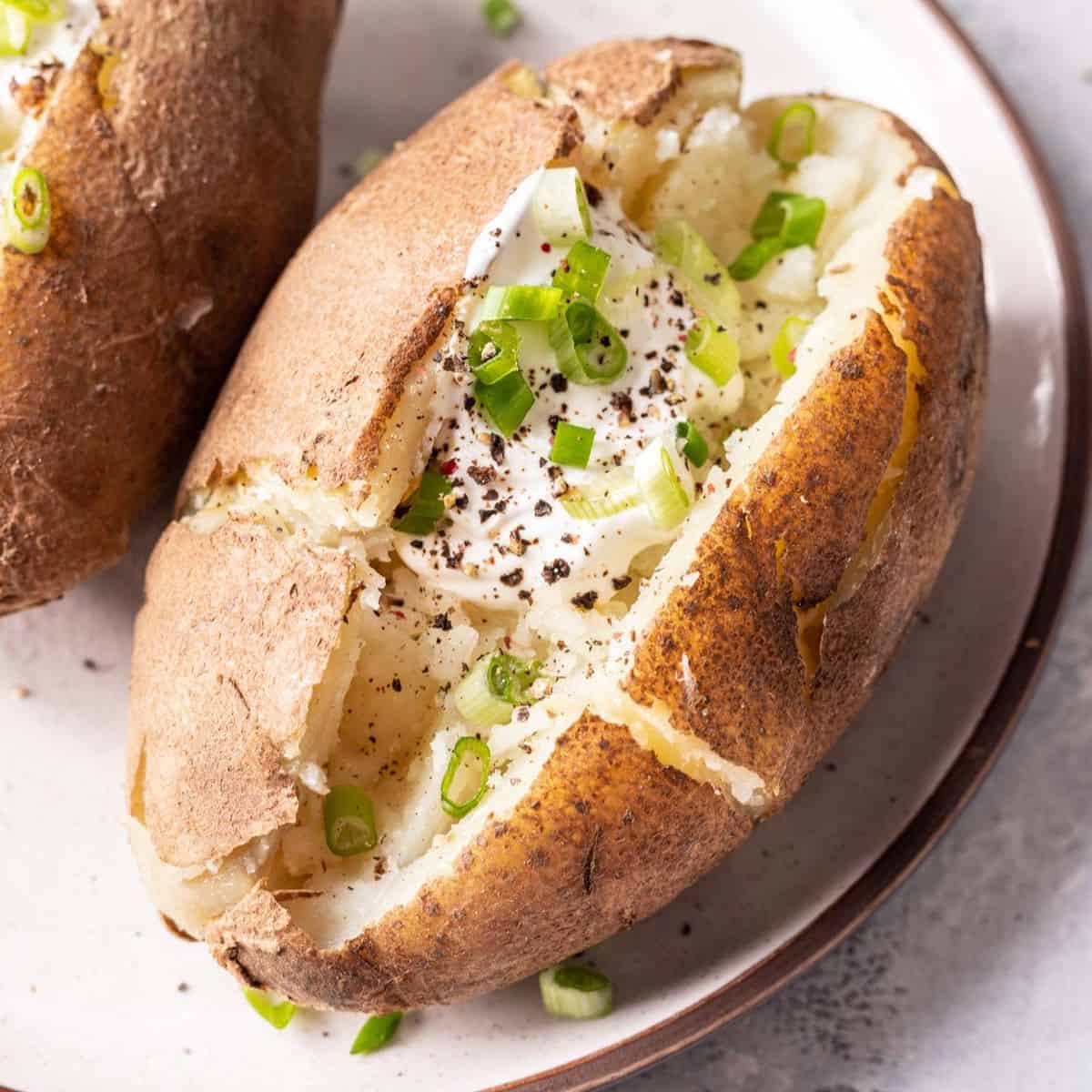 Instant Pot Baked Potatoes: Achieve Crispy Skins & Perfect Fluff